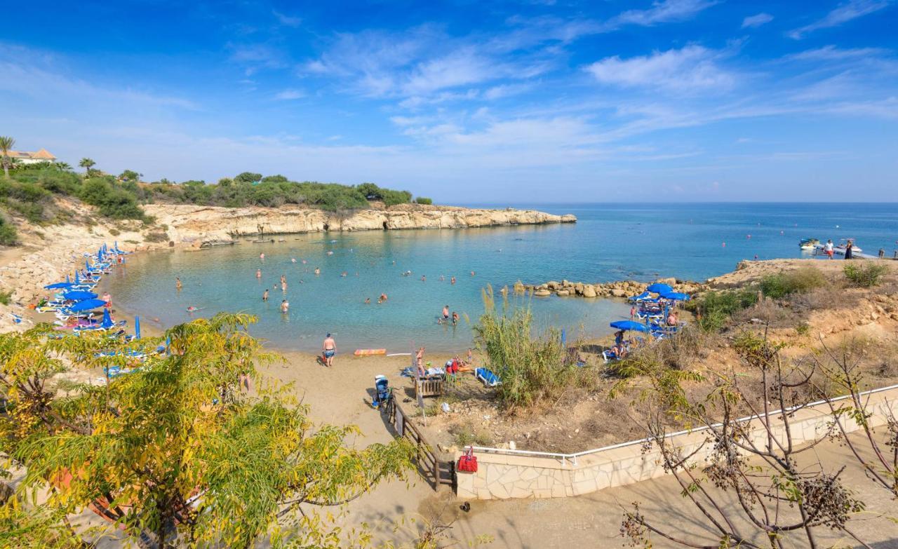 Blue Water Bay Villas Paralimni Dış mekan fotoğraf
