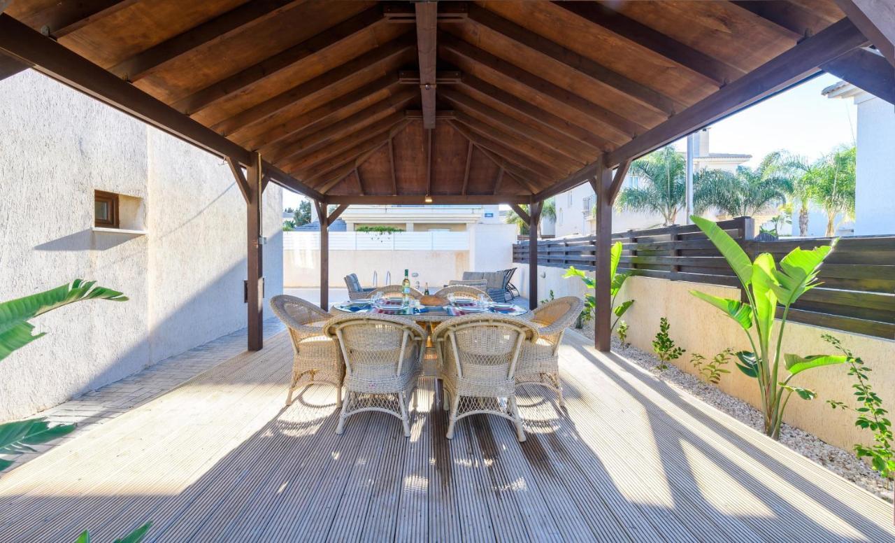 Blue Water Bay Villas Paralimni Dış mekan fotoğraf